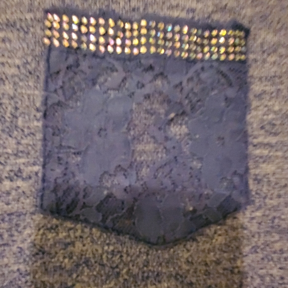 Top - Picture 2 of 8